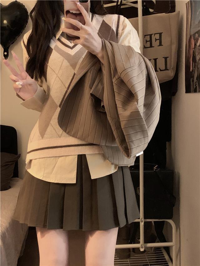 Koreanischer College-Stil Retro Chic Pulloverweste & Plissee-Rock Set für Damen