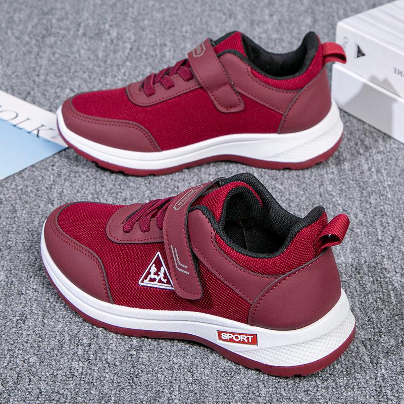 Men's and women's walking shoes spring and autumn soft-soled sports shoes parents shoes middle-aged elderly shoes