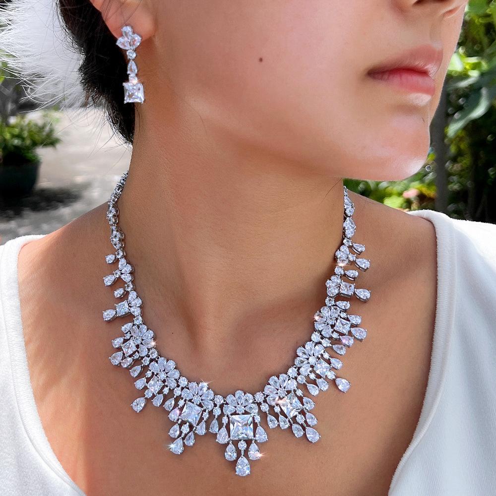 Edles Luxus Zirkon Halskette Ohrringe Set Super Flash Diamant Temperament Bankettkleid Brautschmuck