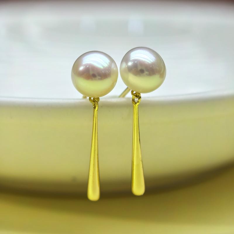 

S925 Silver Freshwater Pearl Stud Earrings - High-End Trendy Luxury Simple Jewelry 6-7mm (6A Aurora Flat Round Bead)