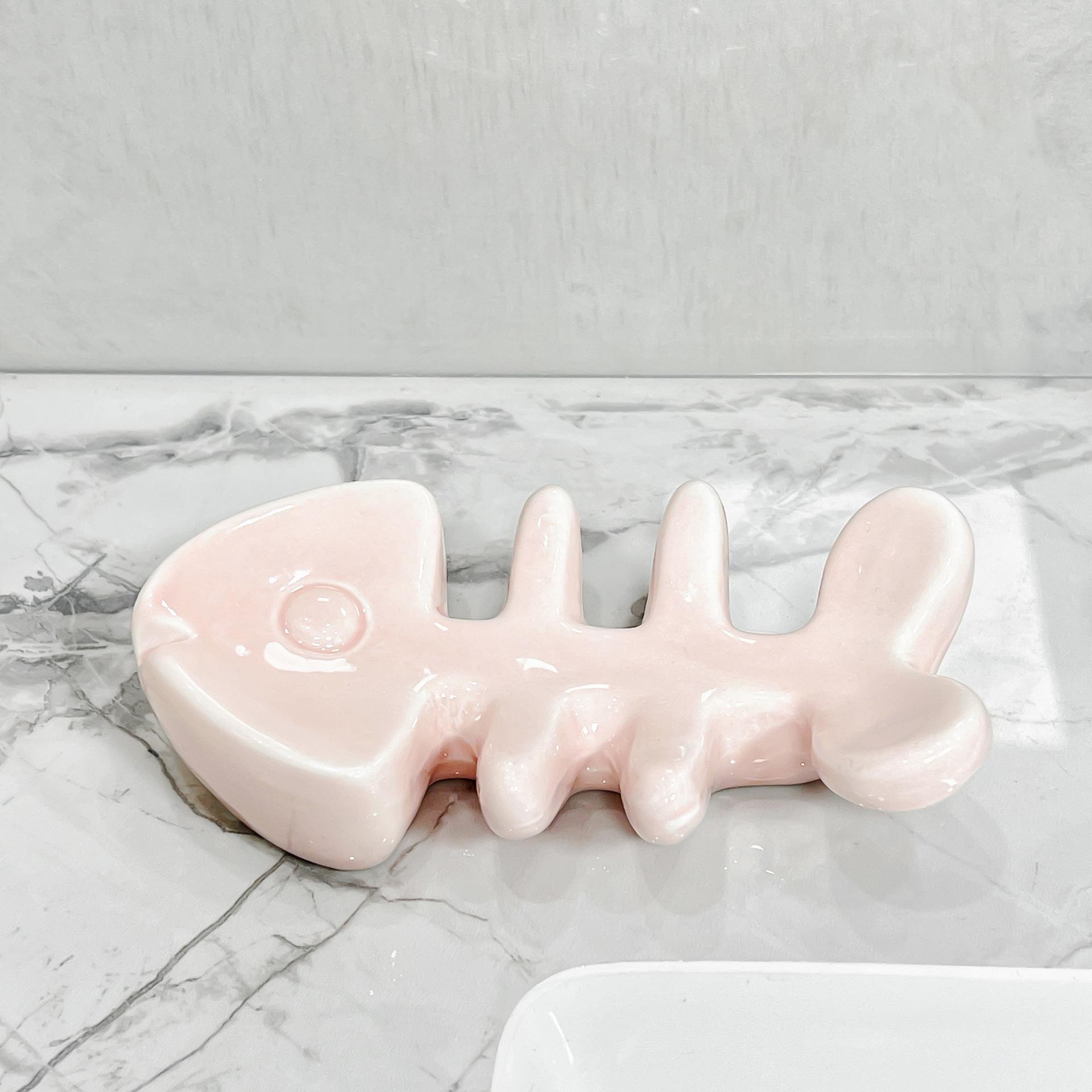 

Милая мыльница для ванной в виде рыбьей кости, керамическая, с дренажем, для раковины, без сверления, бытовая мыльница для стирки