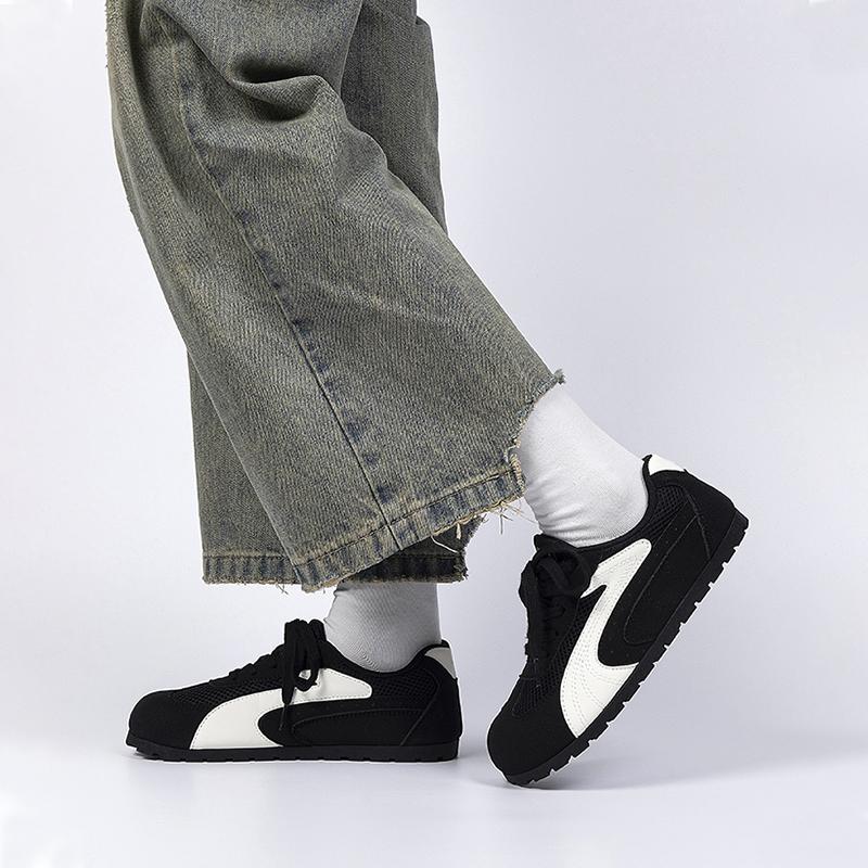 Fashion Breathable Mesh Red Sneakers Women 2025 Autumn Comfort Soft Sole Non Slip Sports Shoes Cute Round Toe Lace Up Sneakers Plus Size