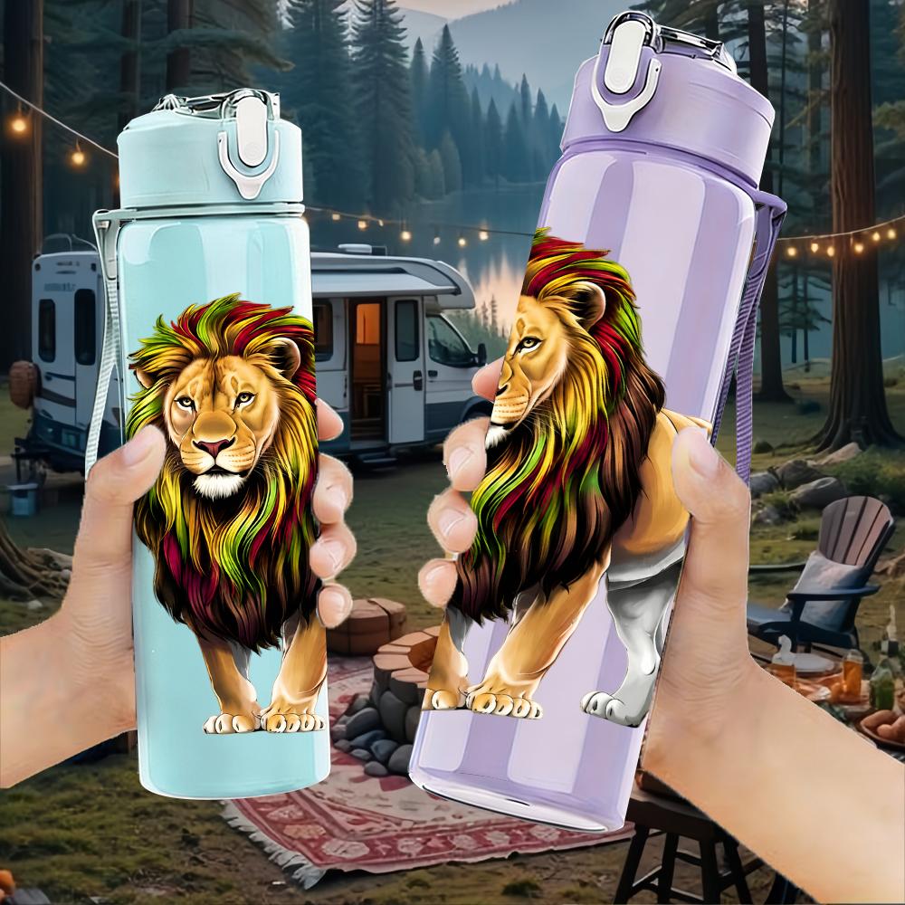 1PZ Busto di Leone Selvatico in Piedi Figura 750ml Bottiglia d'Acqua in Plastica Colorata Tappo Flip-Straw Anti-Perdita Per Sport Ufficio Uso Domestico