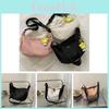 Sac bandoulière femme en nylon au design moderne et épuré, style urbain chic et fermeture éclair fluide