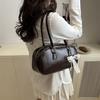 Korean Version Niche Retro Popular Portable Boston Bag Women 2025 New Fashion Versatile Simple Shoulder Armpit Bag