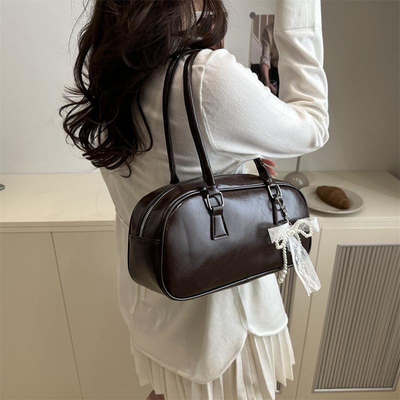 Korean Version Niche Retro Popular Portable Boston Bag Women 2025 New Fashion Versatile Simple Shoulder Armpit Bag