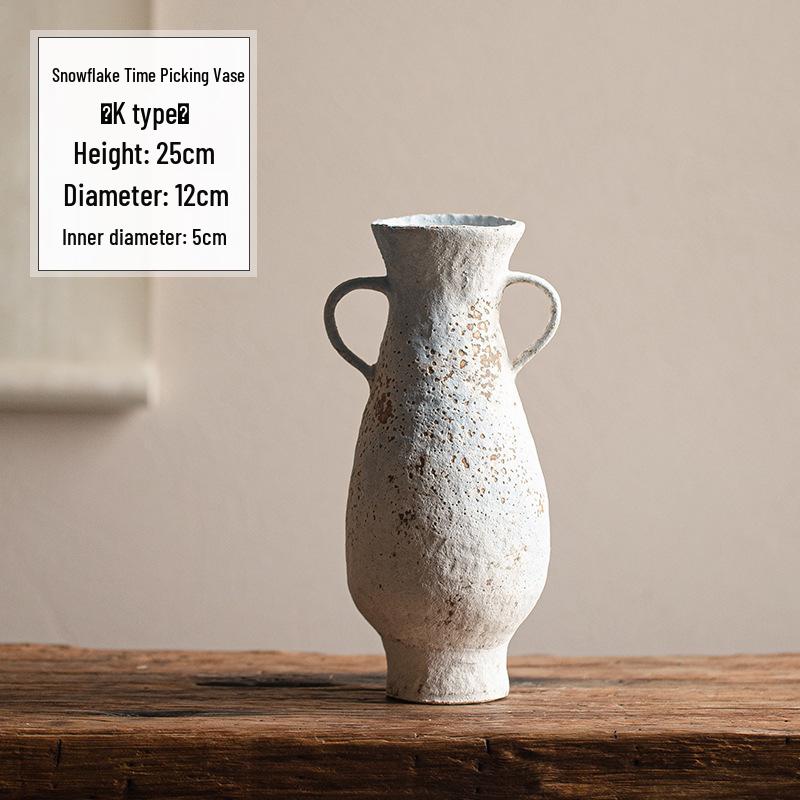 

Retro Jingdezhen Ceramic Vase: Elegant Flower Arrangement for Living Room, Entryway, or Hotel Décor