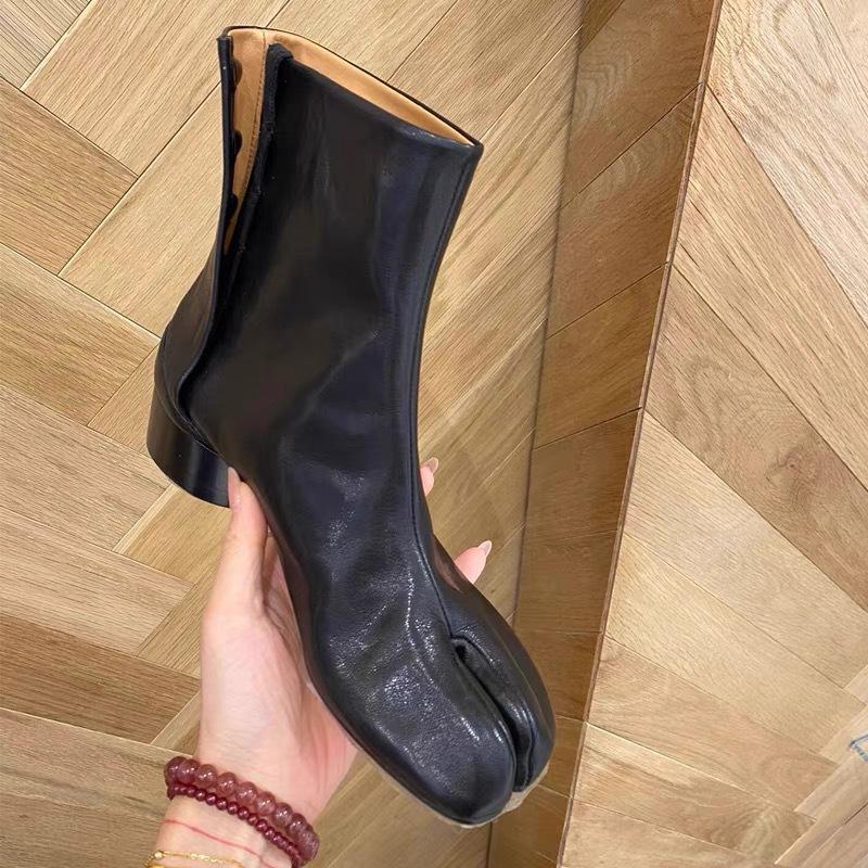 

Autumn and winter new sub-toed low-heeled pig s trotters Chelsea boots women s leather suede versatile Martin boots short boots 40 бежевый