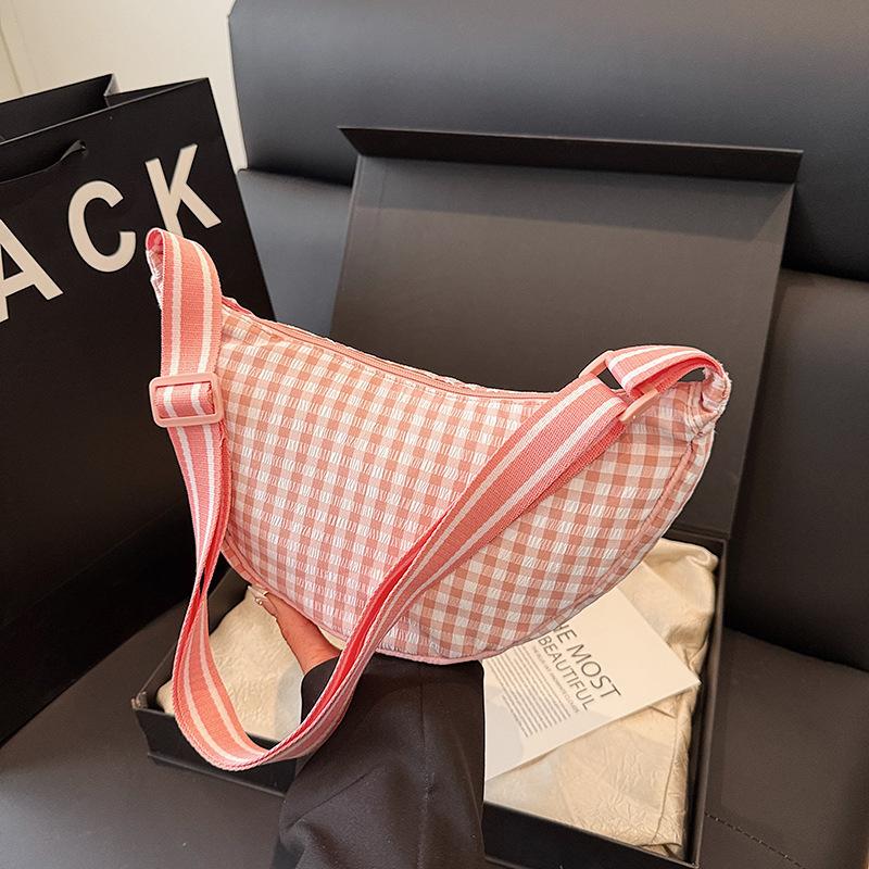 Корейская версия повседневной сумки-мессенджера маленькой женской 2025 новая клетчатая сумка-пельмень модная холщовая сумка на одно плечо под мышку