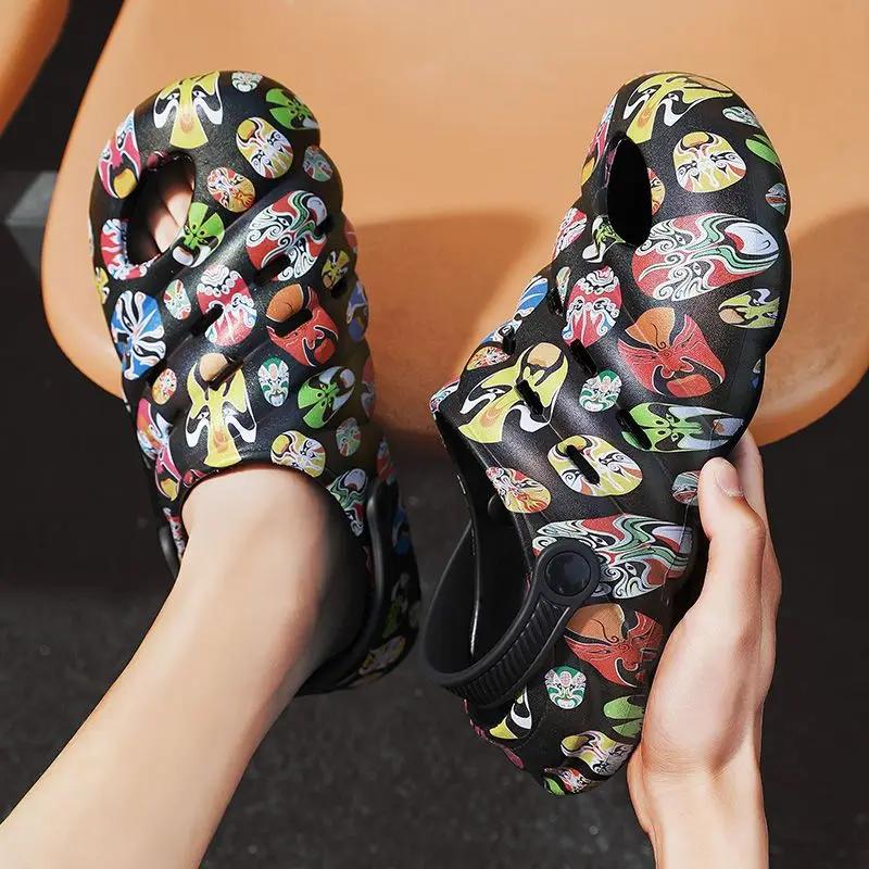 Fashion Slippers for Men Platform Beach Hole Low Price Rubber Clappers 2025 Sandals Man Adult Mascullino Elegant Fun Style Casual Shoes