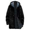 Dicke Herrenjacke mit Reißverschluss und eingesetzten Taschen in der Baumwolljacke