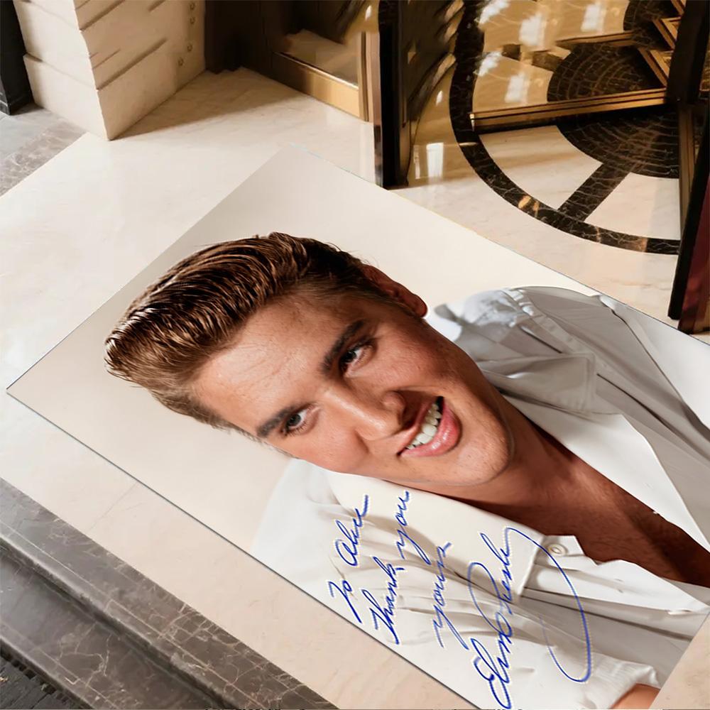 Tapis de sol Iconique d'Elvis Presley Parfait pour Bureau Salles de jeux Salle à manger Entrée Tapis Antidérapant Décor de Bureau Anime Cadeau de Fête de Mariage