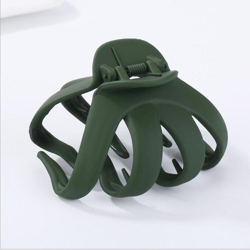 Geometric Octopus Hair Clip: Eight-Clawed Oval Claw for Japanese & Korean Styles
