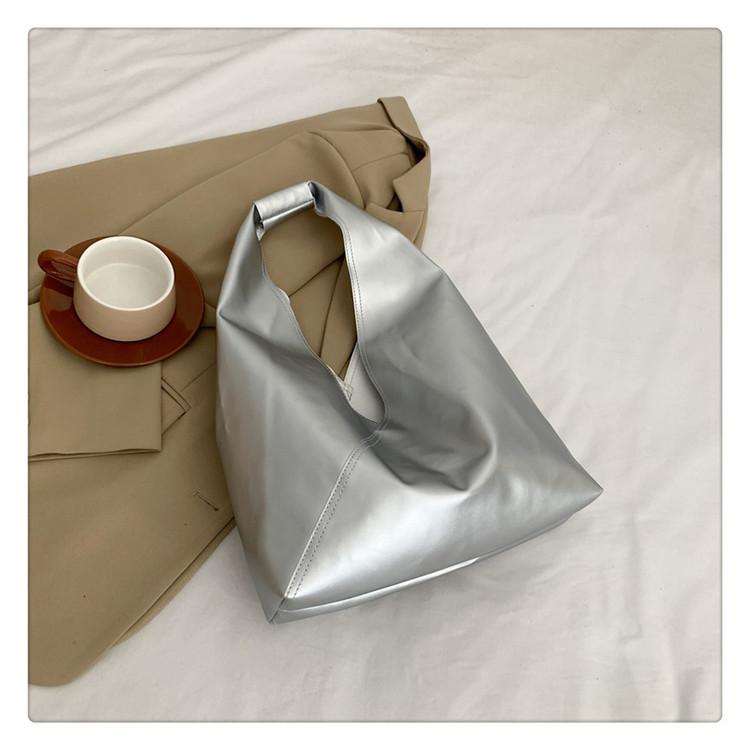 

Shoulder large bag women s bag new fashion tote bag ins trendy foreign style large capacity handbag срібний