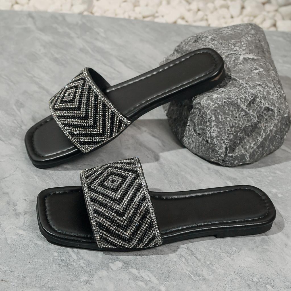 2025 summer casual one-word slippers water fashion women's diamond flat-bottomed slippers wear versatile women's slippers