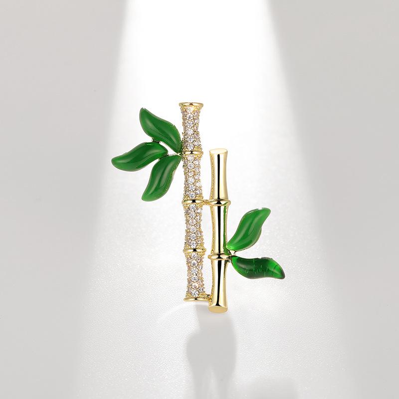 Bo Xin Yun Elegant Bamboo Leaf Green Zircon Brooch for Qipao