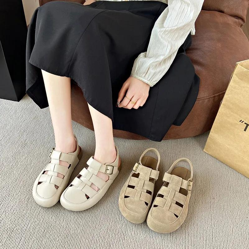 2025 Summer Ladies Fashion retro matte PU hollow closed Toe sandals Soft sole sports sandals buckle cross Platform beach