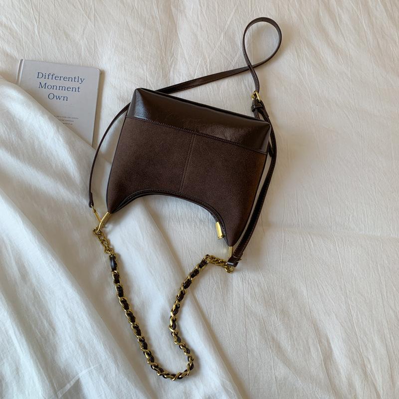 Autumn and Winter Large-capacity Bag Women's 2025 New Suede Retro Shoulder Underarm Bag Simple Casual Portable Bucket Bag