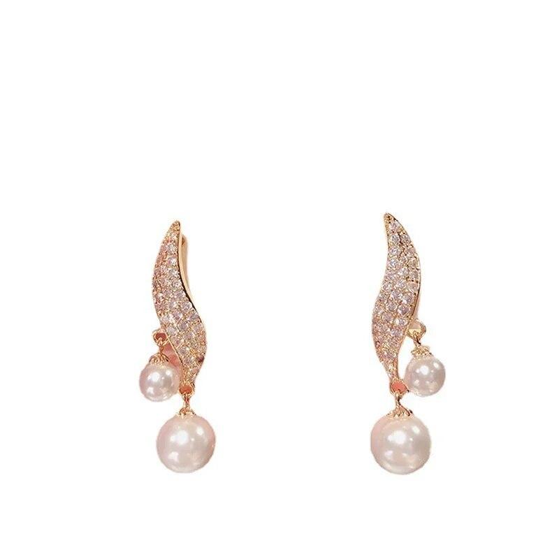 High End Design with Pearl Studded Earrings Niche Simple Versatile Trendy Earrings for Women