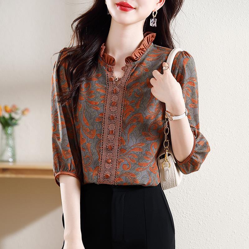 Women's Retro Print Summer Blouse - Loose Fit, Seven-Sleeve, Stylish and Flattering for Middle-Aged Mothers