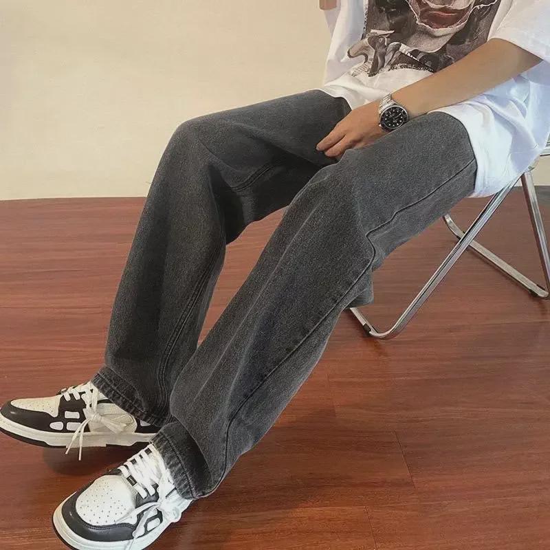 Men's Light Wash Straight-Leg Jeans: Trendy, Loose-Fit for Spring and Summer