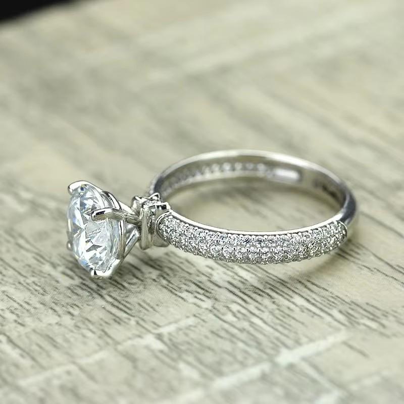 

Huitan Brilliant 4 Claws Cubic Zirconia Rings for Women Elegant Temperament Finger Accessories Luxury Chic Wedding Band Zircon 6
