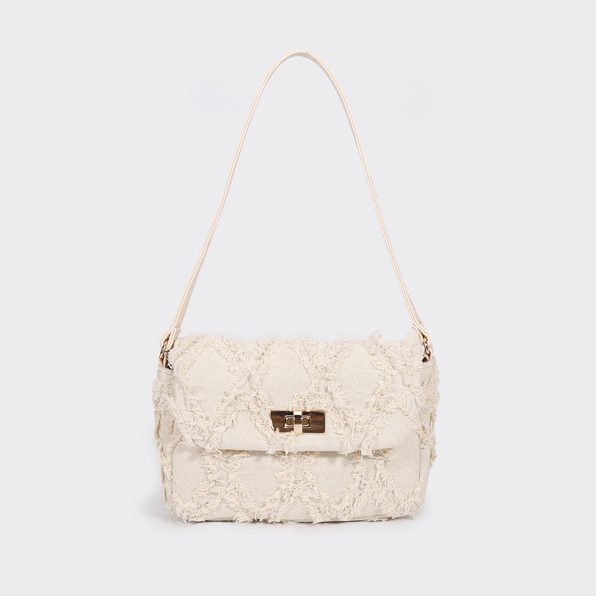 

Джинсовая сумка, женская европейская и американская нишевая сумка через плечо с кисточкой 21*5.5*15cm белый