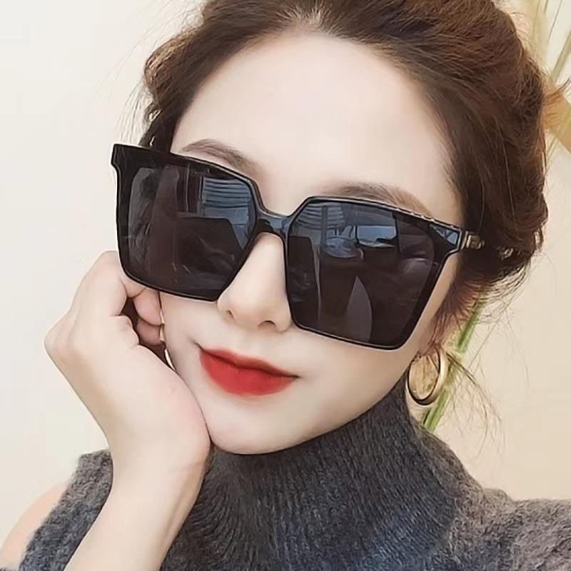 New Large Square Sunglasses Women Fashion UV400 Protection Outdoor Driving Summer Travel Eyewear Gafas De Sol