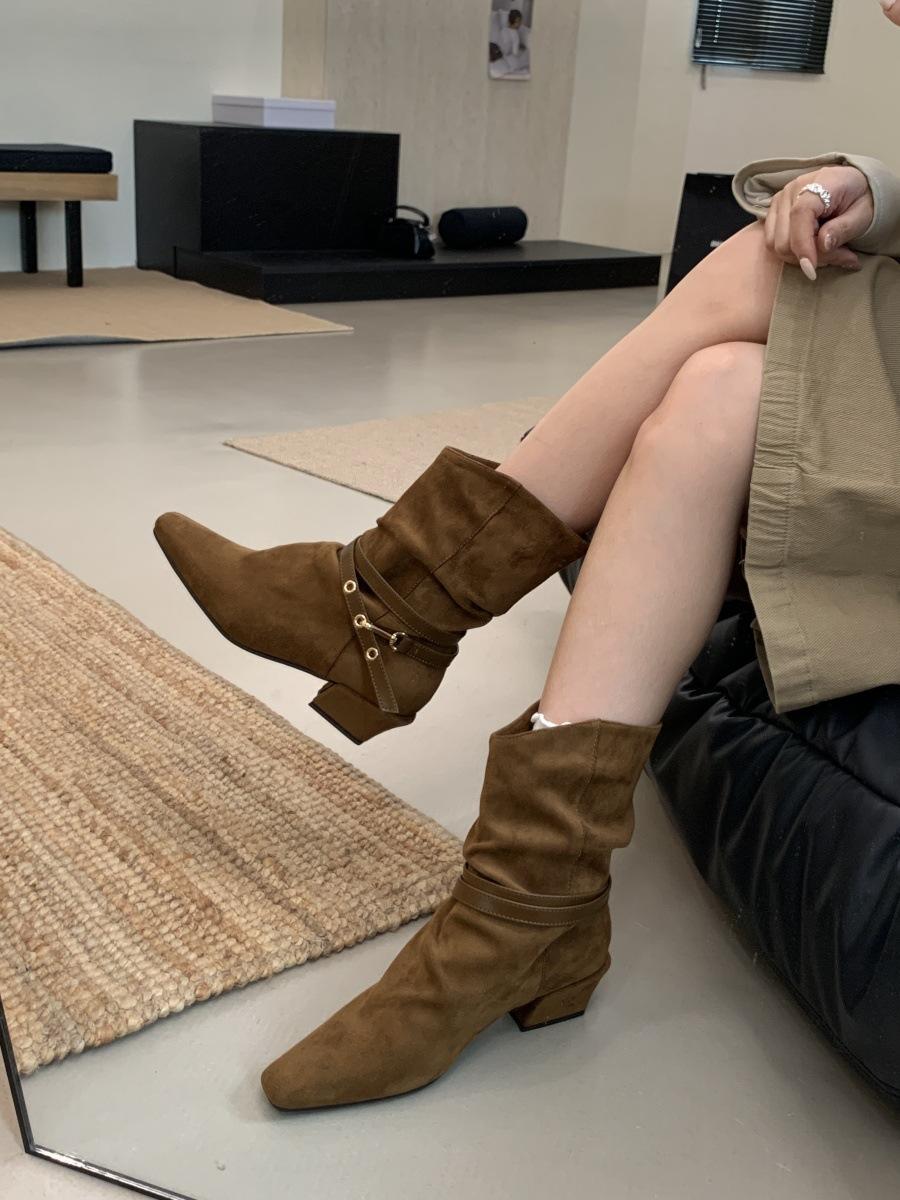 

Retro thick heel two wear square head knight boots women s 2025 autumn and winter new suede belt buckle versatile and thin medium boots 39 світло-коричневого кольору