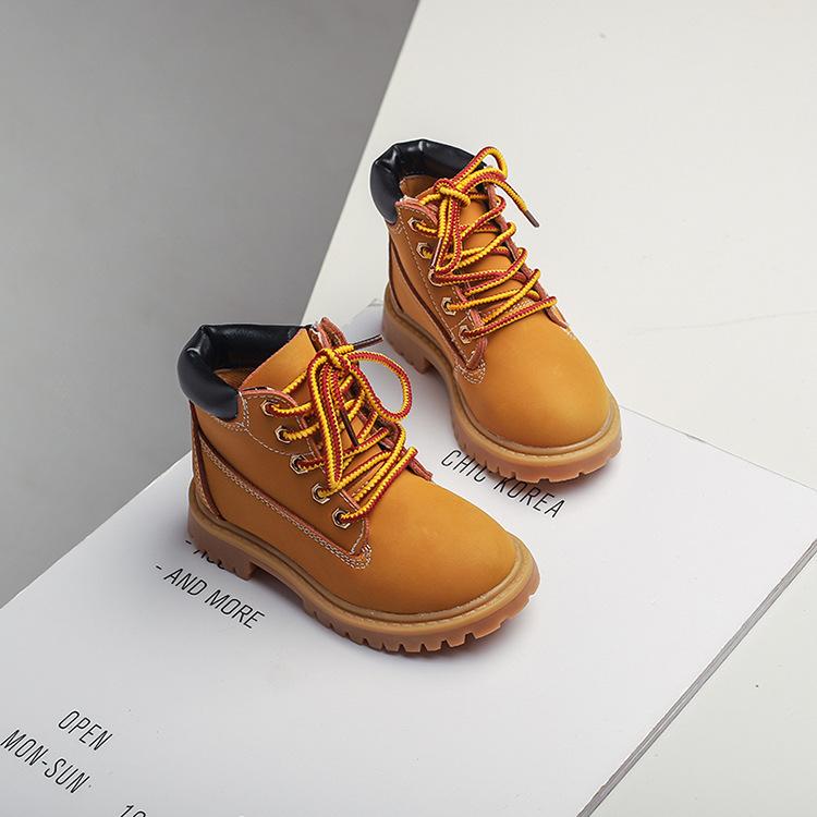 Stivali corti per bambini alla moda retrò autunno e inverno nuovi stivali singoli in pelle per ragazze stivali casual in pelle per ragazzi