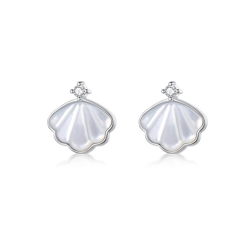 Stainless Steel Cast Minimalist Earrings 18K Waterproof  Sterling Silver Stud Earrings Women's Niche Design High-quality Mother-of-pearl Earrings