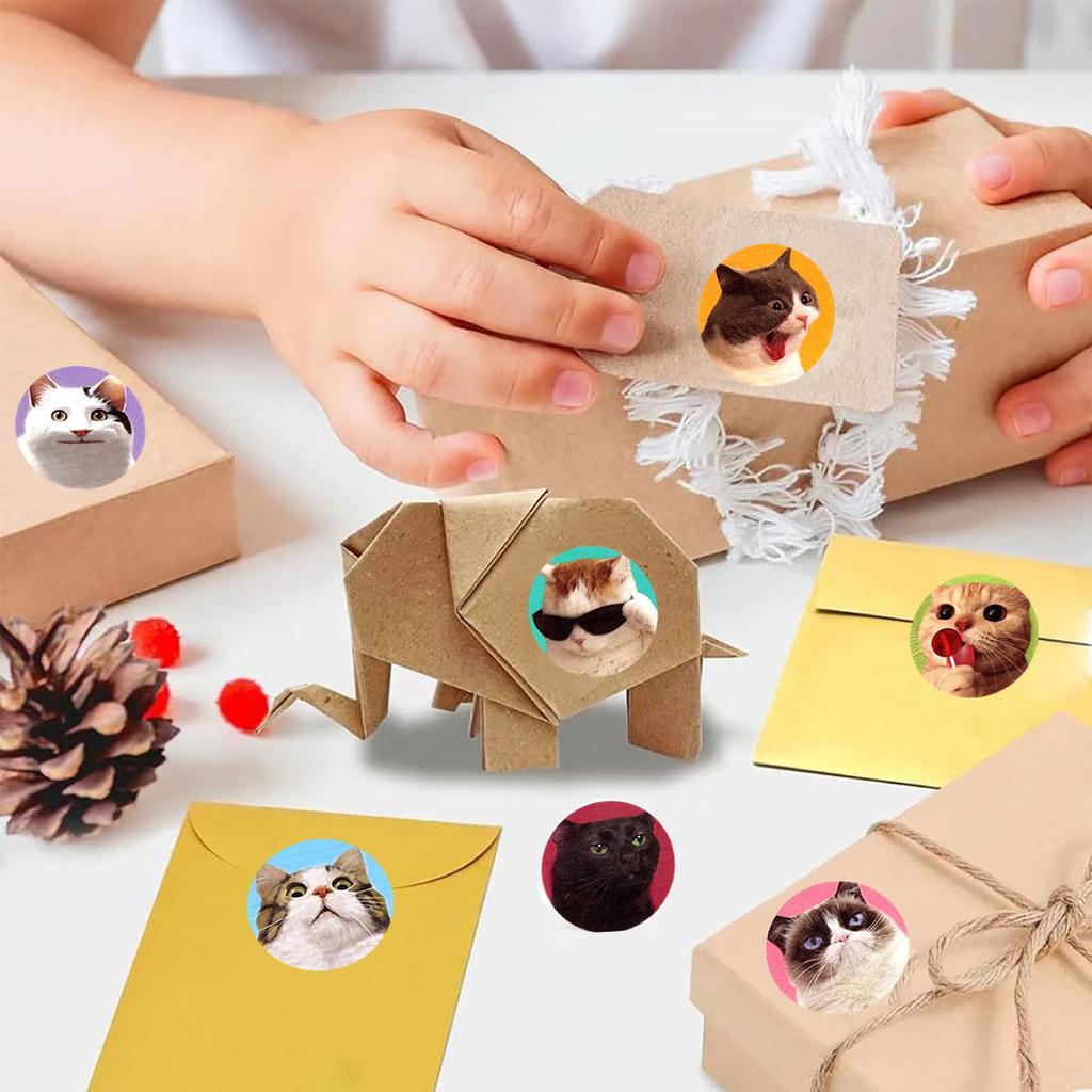 1roll/250pcs Cartoon Cat Stickers Gift Packaging Stickers School Reward Stickers Classroom Decoration Sticker Scrapbook Supplies