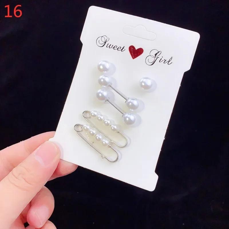 Crystal Brooches Waist Buckle Cardigan Jeans Anti-fade Brooch Pins Women Sweater Coat Anti Fall Pearls Clothes Pin Decoration