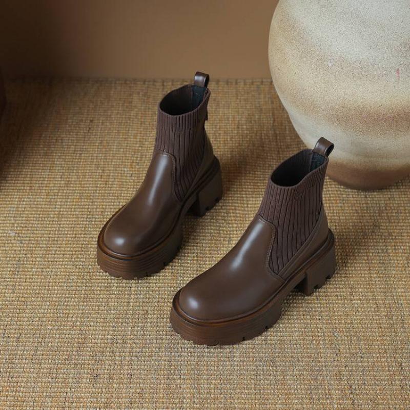 Autumn and winter round head leather knight boots women's comfortable medium boots women's thick-soled non-slip women's leather boots rear zipper larg