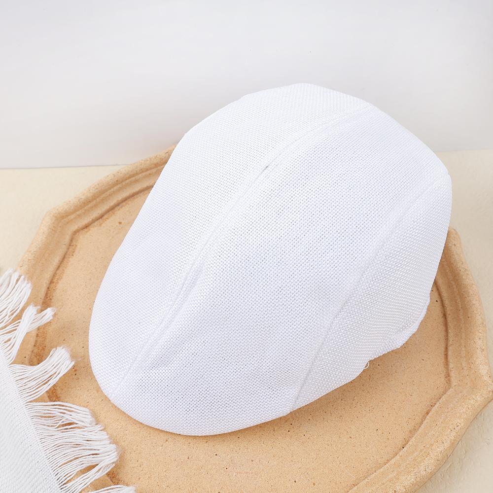 

Men Spring and Summer Berets British Style Beret Hat Retro England Hats Male Fashion Hats Peaked Painter Caps for Dad білий