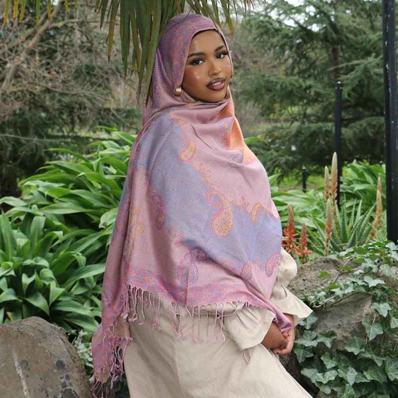 

2026 Ramadan Muslim Hijab Women Islamic Jacquard Scarf Paisley Wrap Winter Warm Thick Cold-Proof Tassel Shawl Pashmina