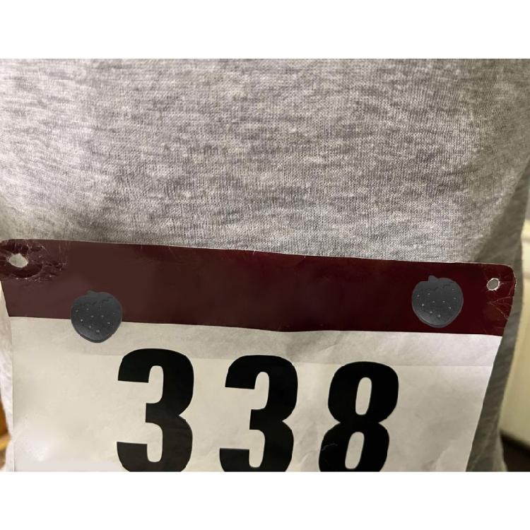 Race Bib Attachment Clip 4 Pairs Premium Magnets For Triathlons Lightweight Competition Gear No Needle Required