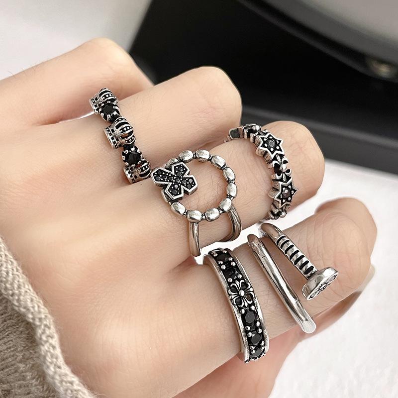Anel Aberto Punk Retrô Personalizado Design de Nicho Cruz Unha Zircônia Moda Empilhável Dedo Indicador Anel Feminino