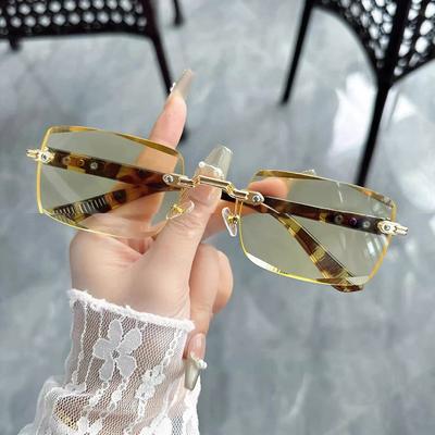 Unpolarisierte randlose quadratische Brille Modische Sonnenbrille Unisex Ultraleichte Anti-Blaulicht-Brille