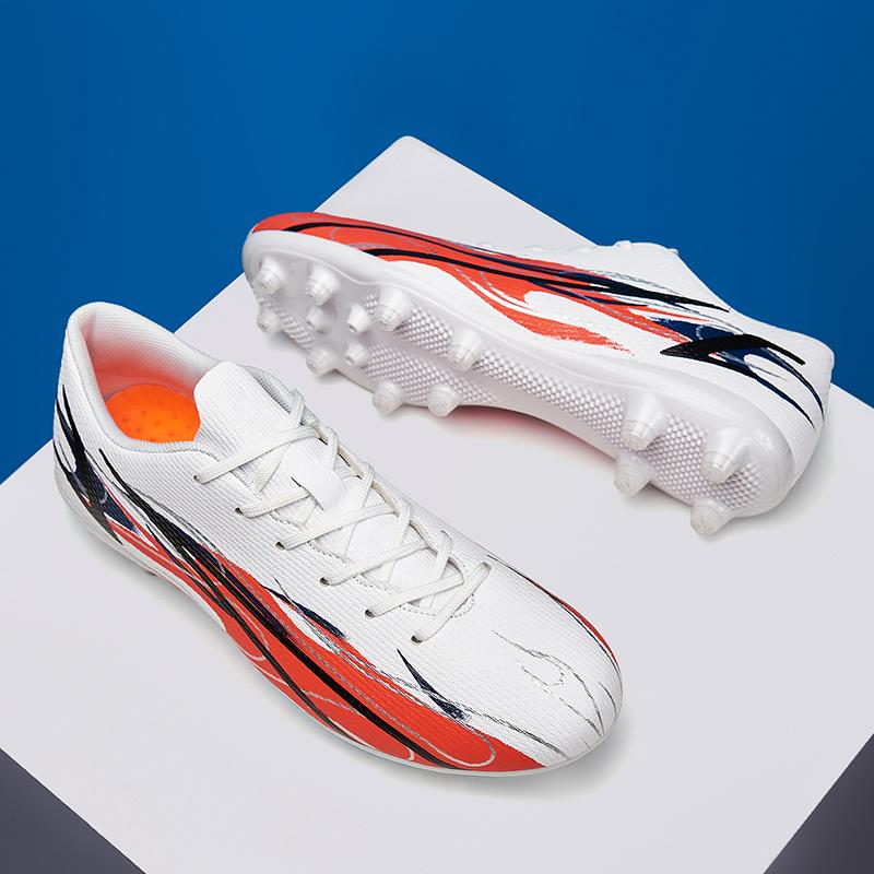 Buty piłkarskie męskie Antypoślizgowe Outdoor Trawa Treningowe Oddychające Sznurowane Buty piłkarskie Codzienne Wygodne Męskie Buty sportowe
