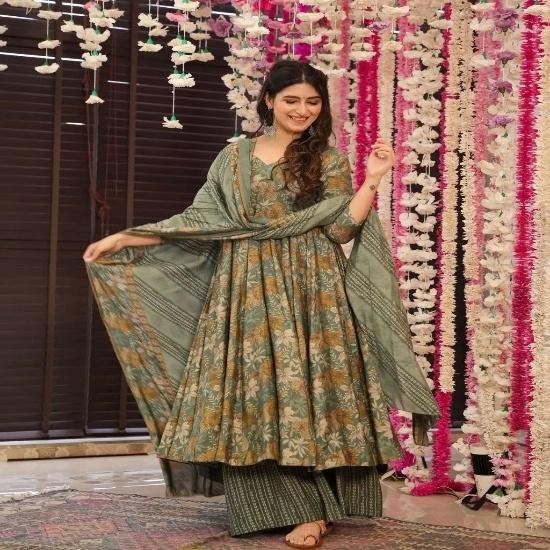 Olive Green Floral Printed Cotton Anarkali Kurta Palazzo Set with Dupatta S зелёный