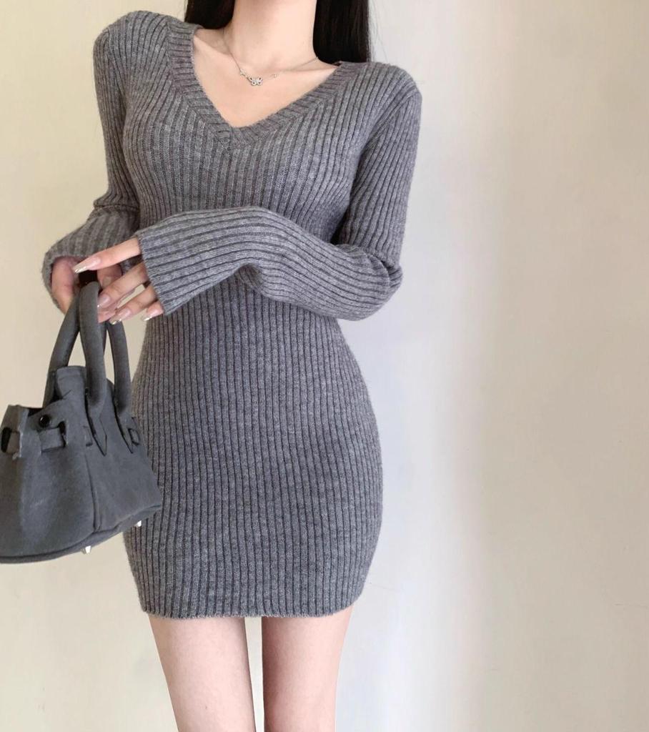 2026 Spring/Autumn Women's Slim-Fit Knit Dress - Hip-Hugging Inner Layer Sweater with Short Skirt Design