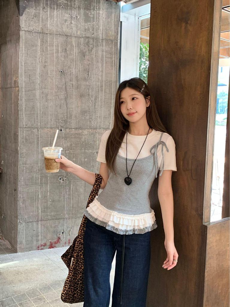 Contrast Stitch Bow Ribbon Suspender Mock Two-Piece T-Shirt with Ruffled Edges