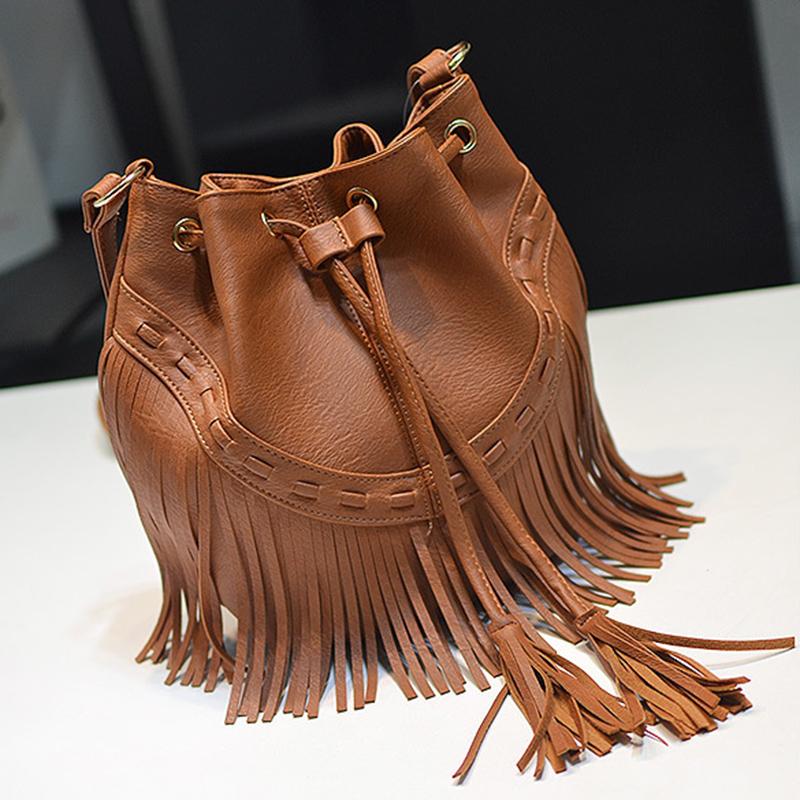 Geantă cu ciucuri din piele PU Geantă de mână în stil european și american cu șnur Geantă retro de umăr Messenger Geantă de mână pentru femei Brand de designer