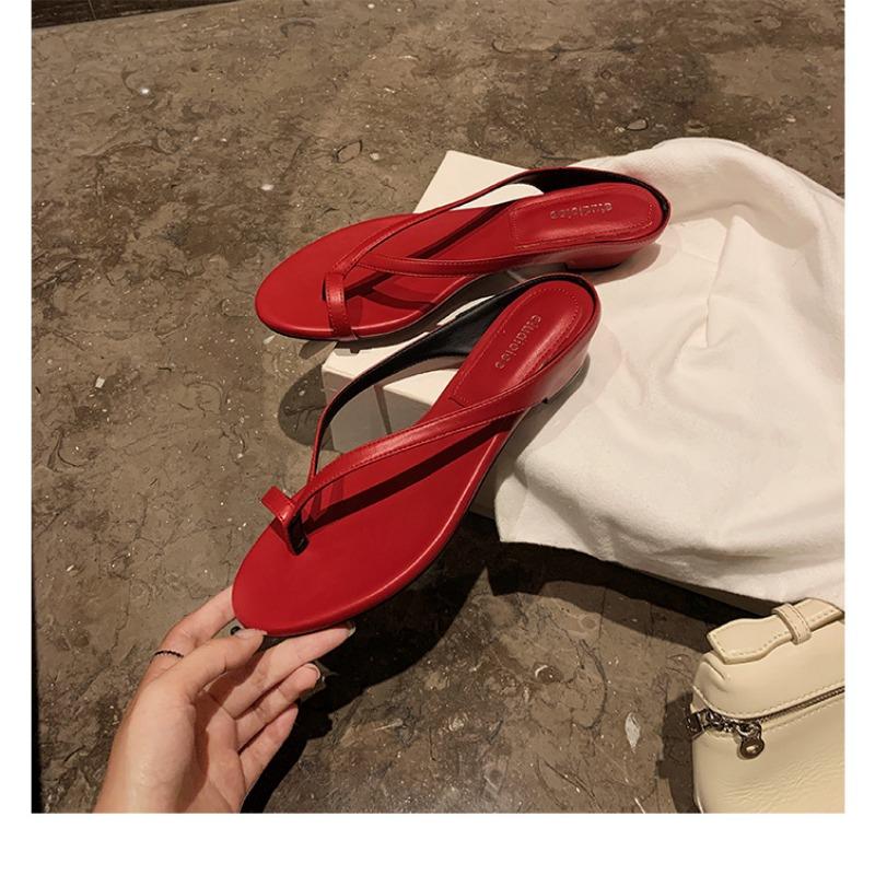 Sheepskin version temperament set toe slippers women's summer wear minimalist thin strap round head thick heel cool slippers