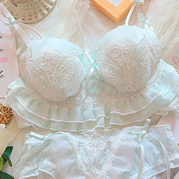 Girls Sweat Lace Bras Cute Push Up Bras Wireless Fashion Women's Underwear Brassiere Pink White Bras
