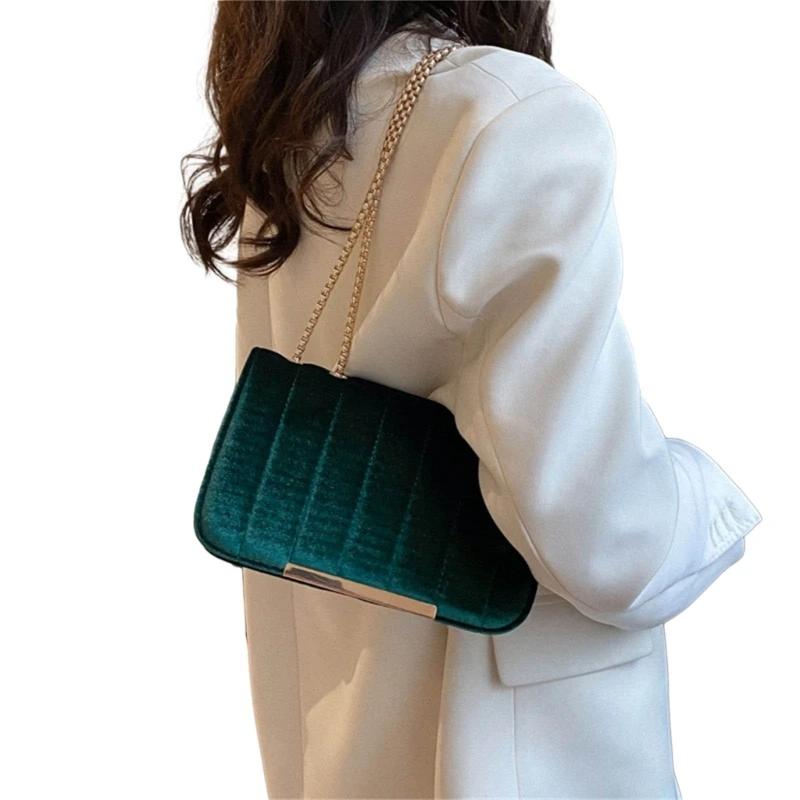 Women Casual Shoulder Bag Small Square Bag Chain Strap Crossbody Bags Simple Clutches Messengers Bags for Wedding Daily