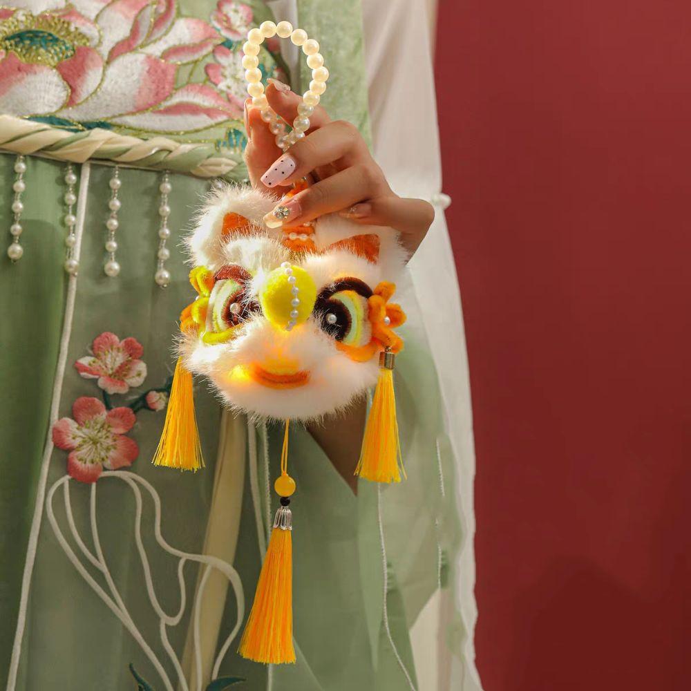 Handheld New Year Luminous Lantern Pearl Lion Lantern Keychain Plush Lion Pendant  Spring Festival