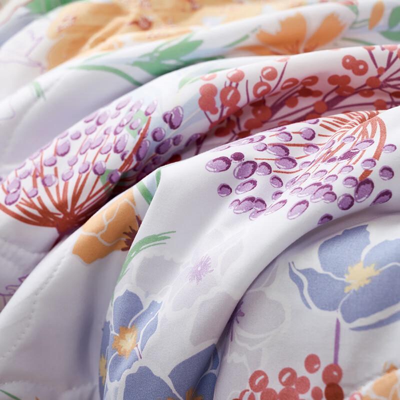 Fuanna Cooling Antibacterial Seven-Hole Summer Fiber Quilt