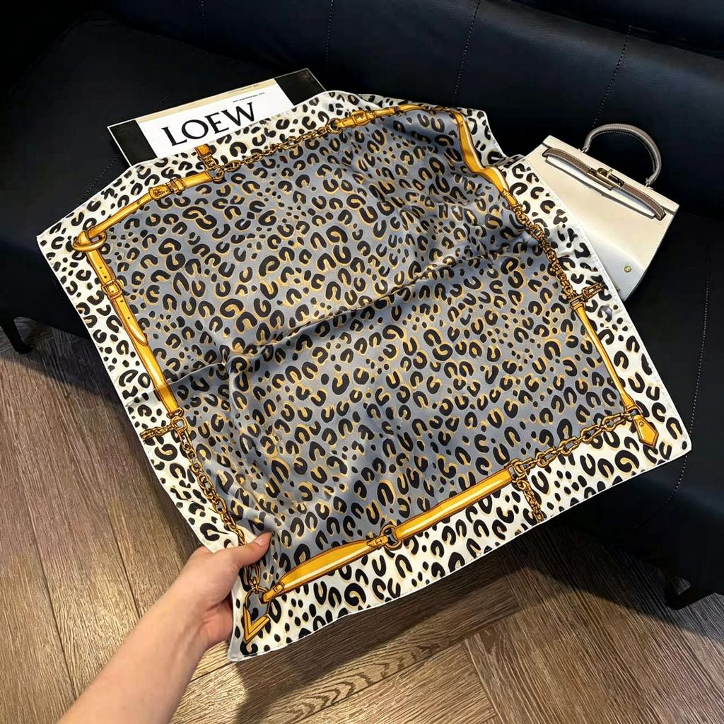 71Cm New Chinese Simulation Silk Square Scarf Soft and Skin-friendly Ink Flower Rhyme Printing Silk Scarf Neck Sunscreen Small Scarf